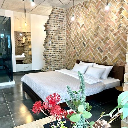 Comfortable Apartments With A Coffee Machine In The City Centre, Zlata Plaza Ровно Экстерьер фото