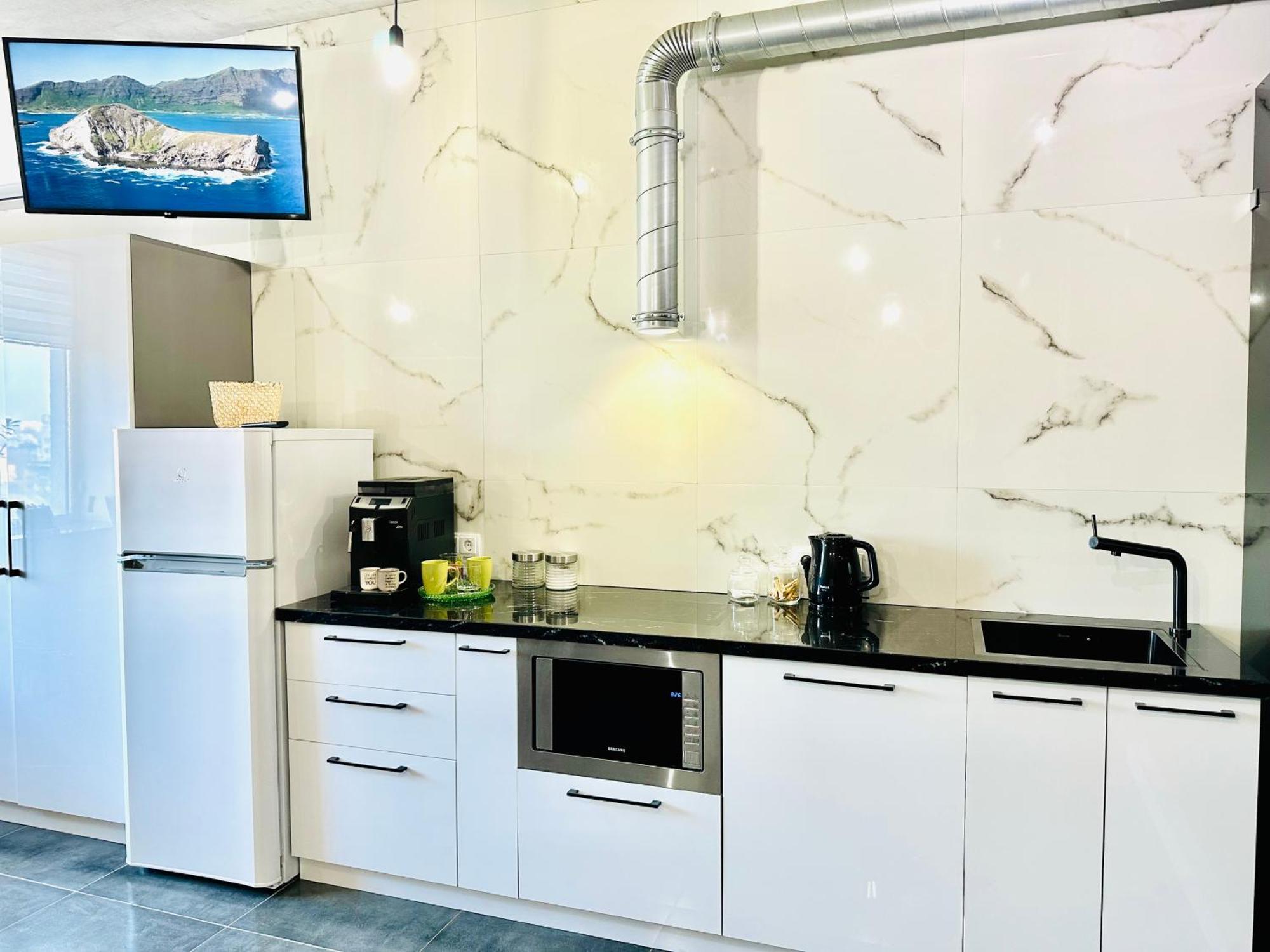 Comfortable Apartments With A Coffee Machine In The City Centre, Zlata Plaza Ровно Экстерьер фото